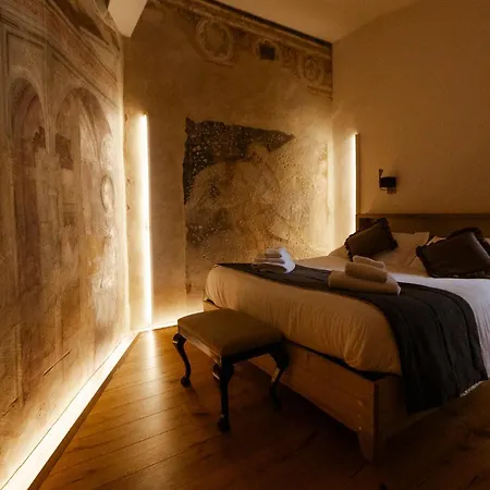 San Pier Novello In Oltrarno Bed & Breakfast 4*